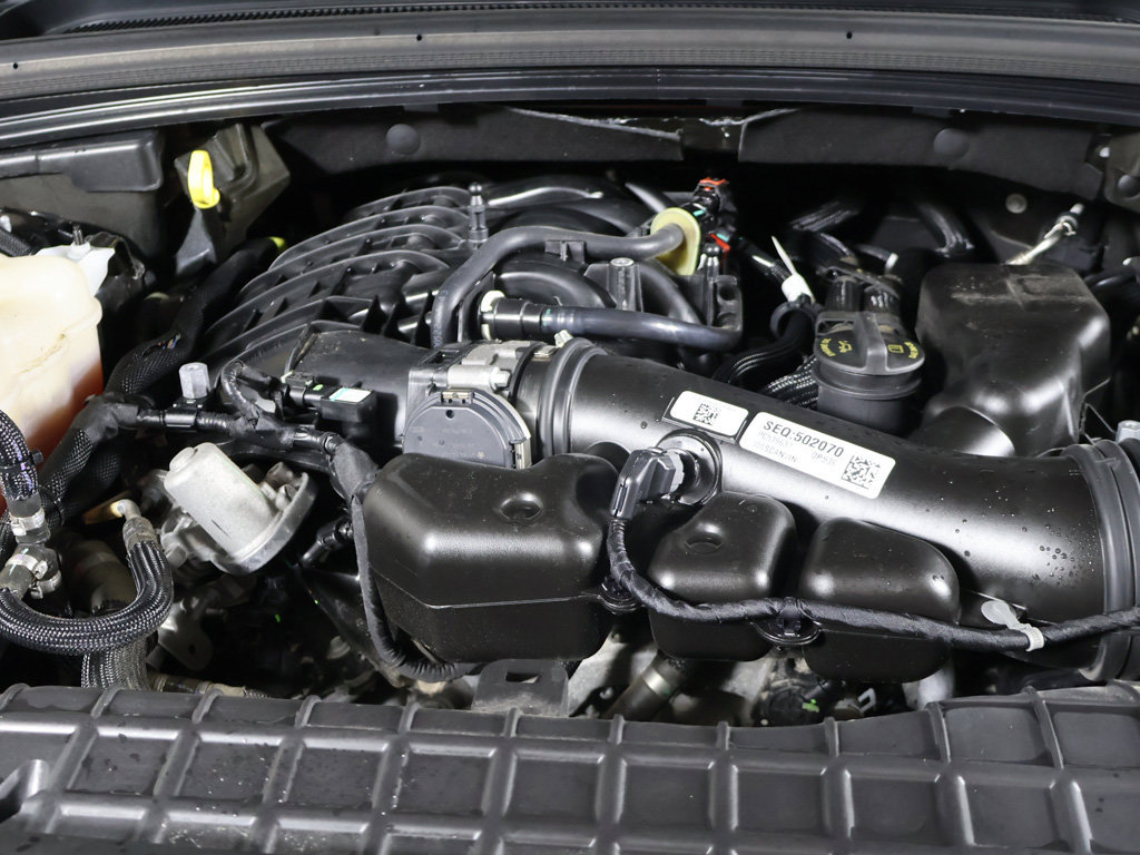 Used 2023 Jeep Grand Cherokee Limited AWD/4WD image 17