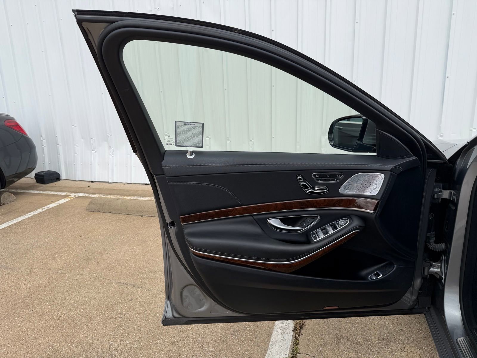Used 2015 Mercedes-Benz S 550 Sedan image 21