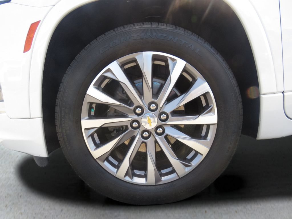 Certified 2023 Chevrolet Traverse Premier FWD image 20