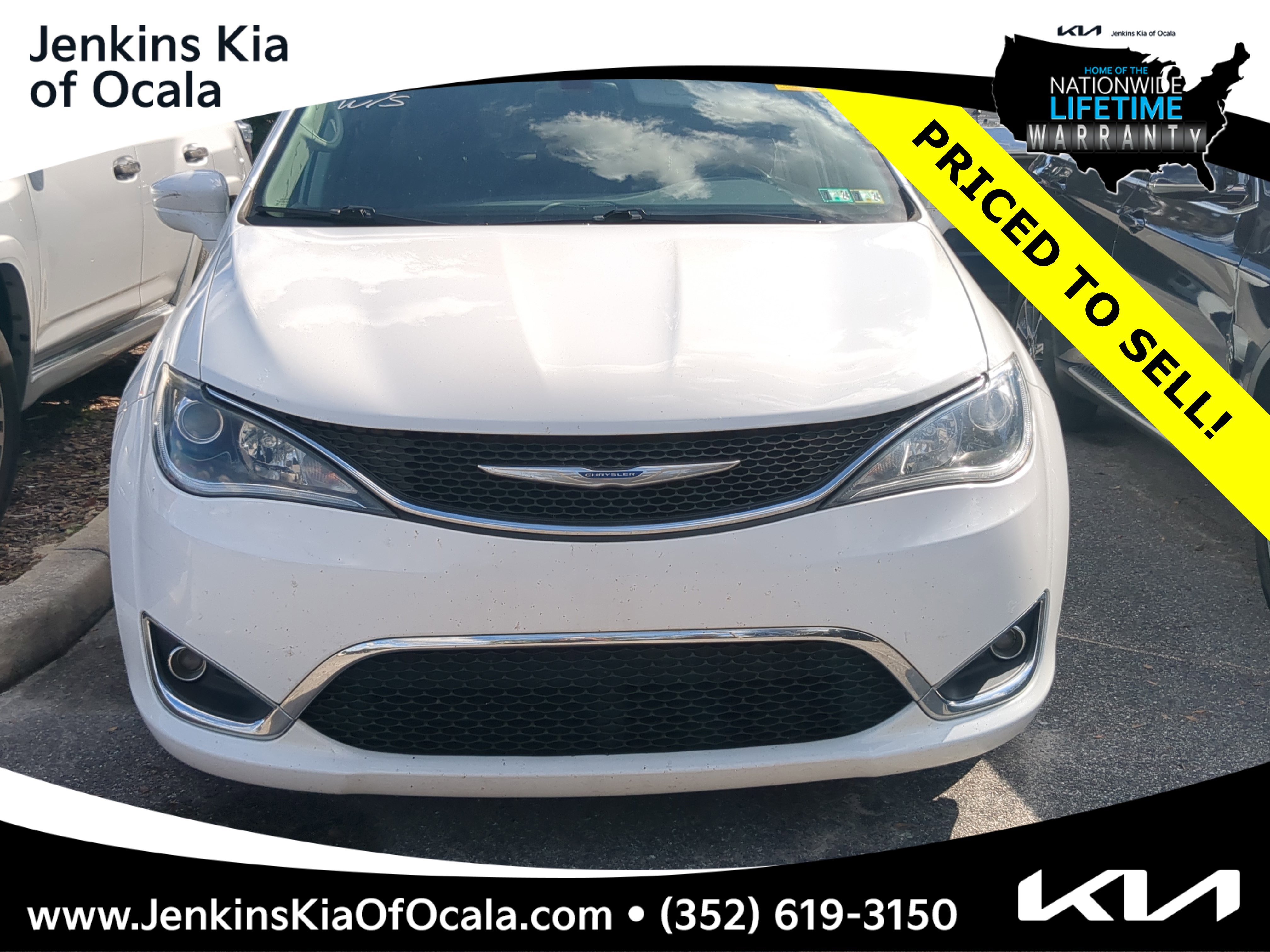 Used 2018 Chrysler Pacifica Touring Plus w/ Tire & Wheel Group image 1