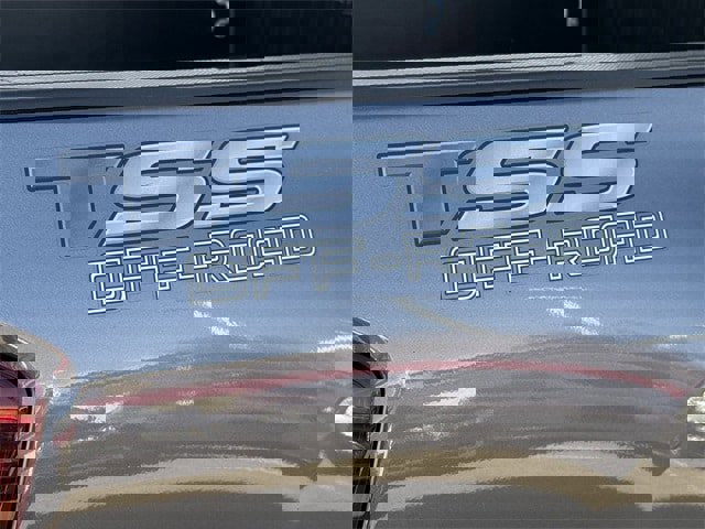 Used 2022 Toyota Tacoma SR w/ SR Convenience Package image 8