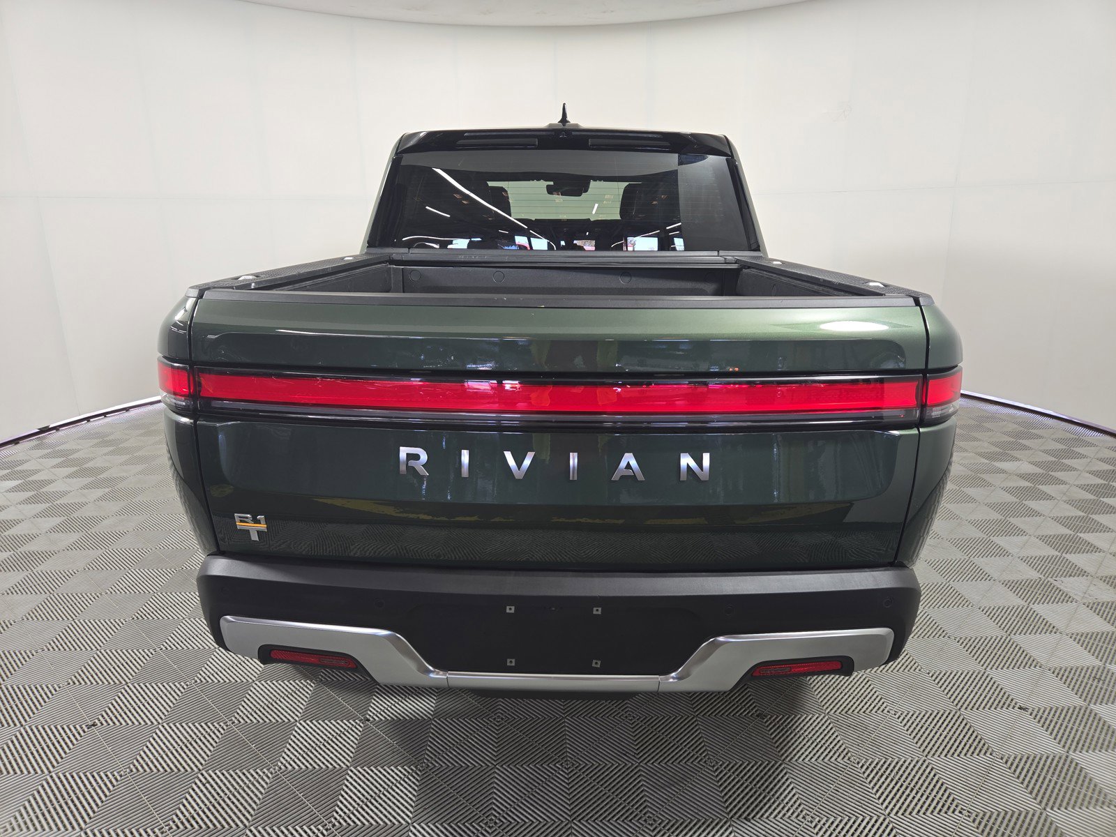 Used 2022 Rivian R1T Launch Edition image 4