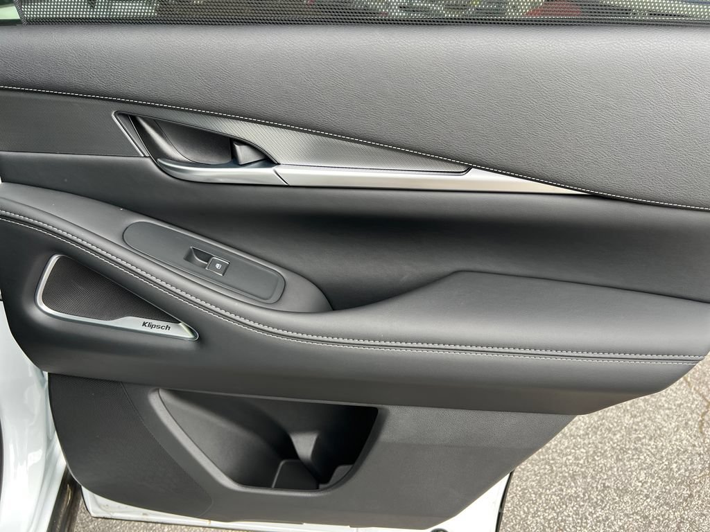 Certified 2026 INFINITI QX60 Luxe w/ Cargo Package FWD image 18