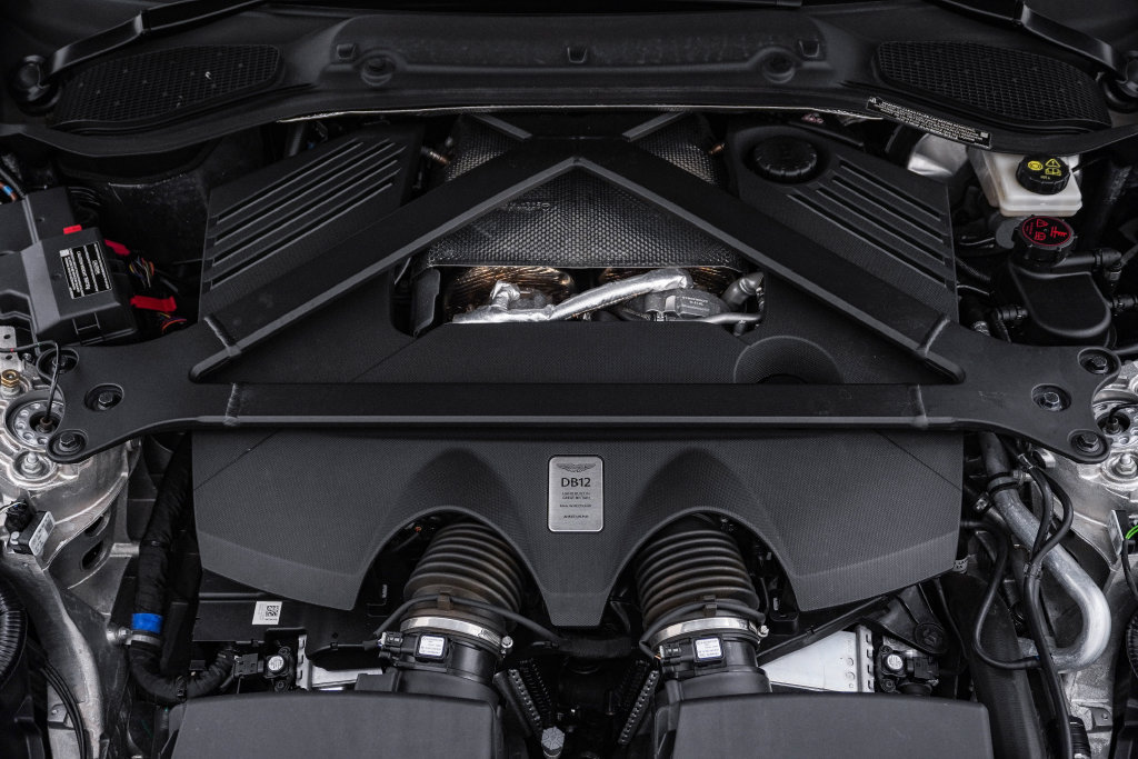 Used 2024 Aston Martin DB12 Coupe RWD image 35