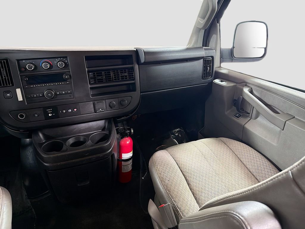 Used 2018 Chevrolet Express 3500 LT w/ LT Preferred Equipment Group RWD image 23