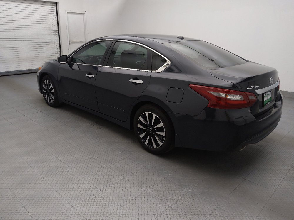 Used 2018 Nissan Altima 2.5 SV w/ 2.5 SV Technology Package FWD image 3