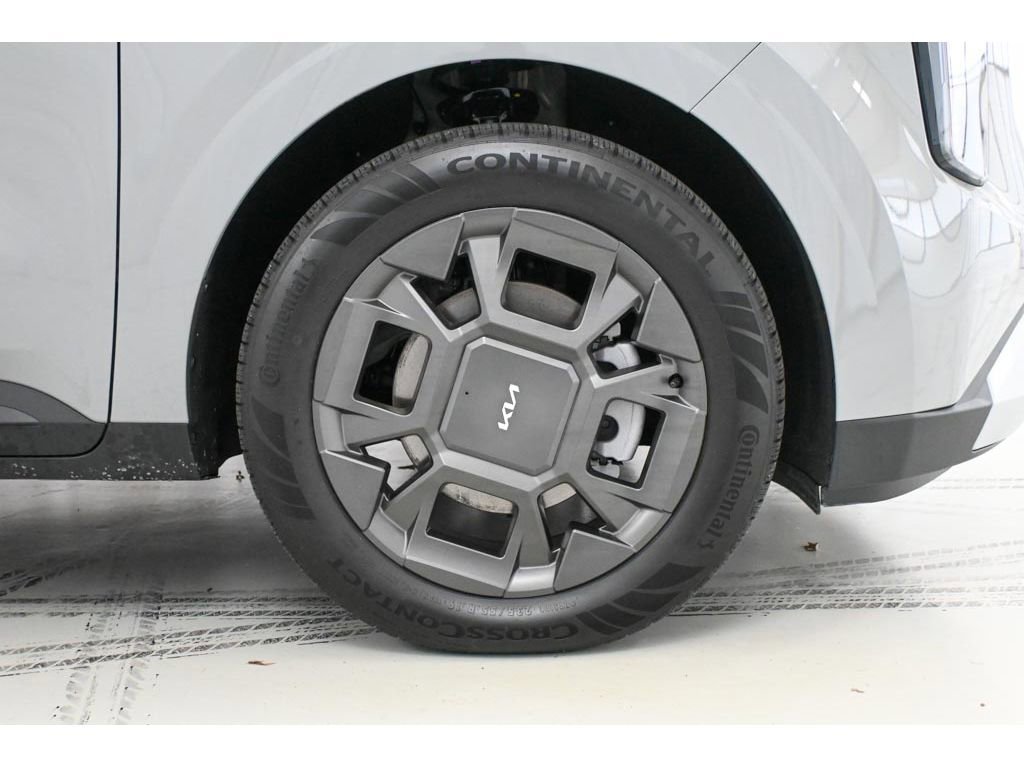 New 2026 Kia Carnival EX image 8