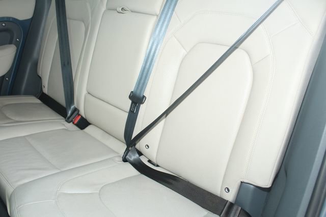 Used 2023 Land Rover Defender 110 S image 23