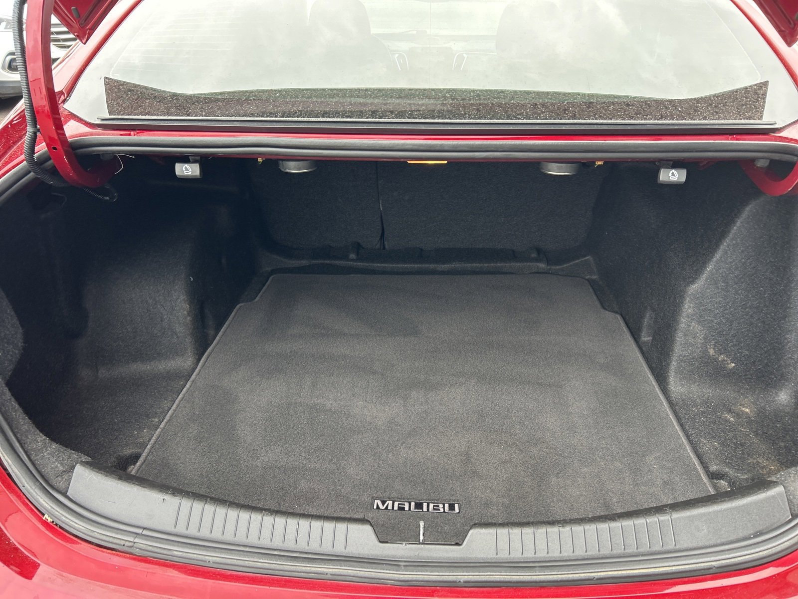 Used 2018 Chevrolet Malibu Premier w/ Premier Sun and Wheel Package image 15