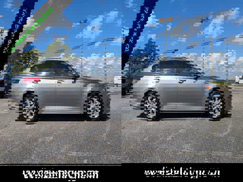 Used 2016 Kia Optima EX image 2