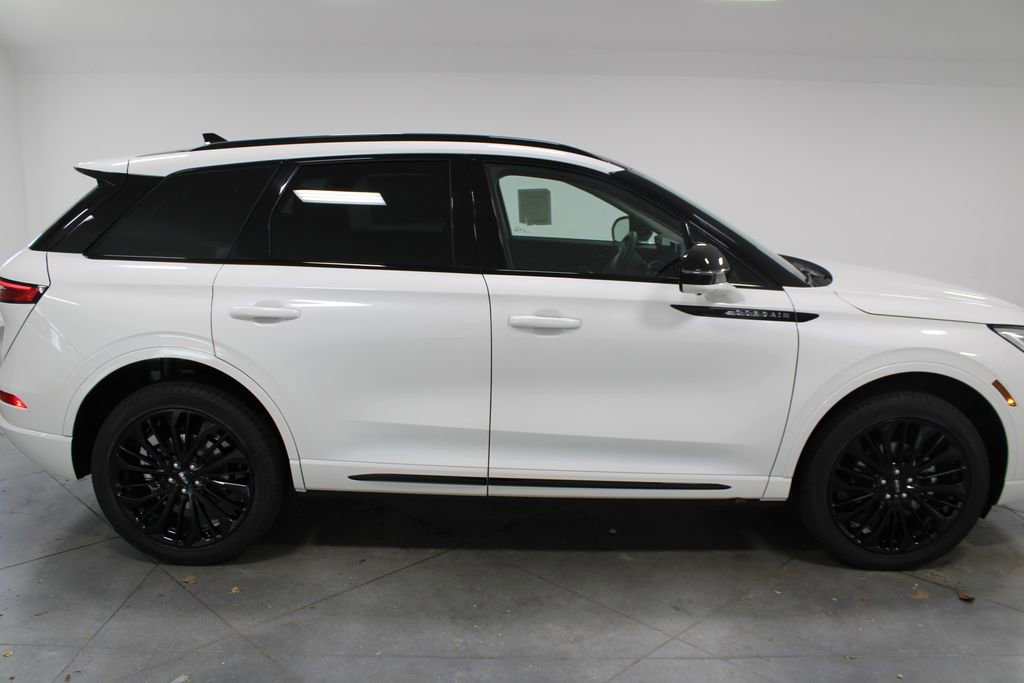 New 2026 Lincoln Corsair Reserve image 10