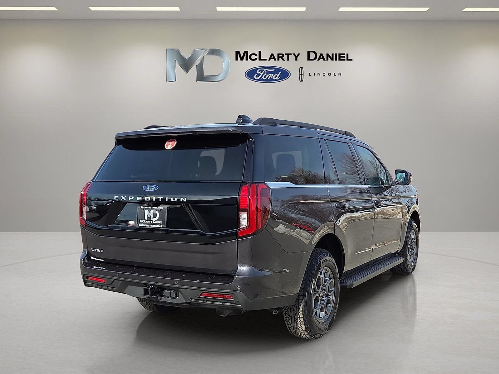 New 2026 Ford Expedition Active RWD image 5