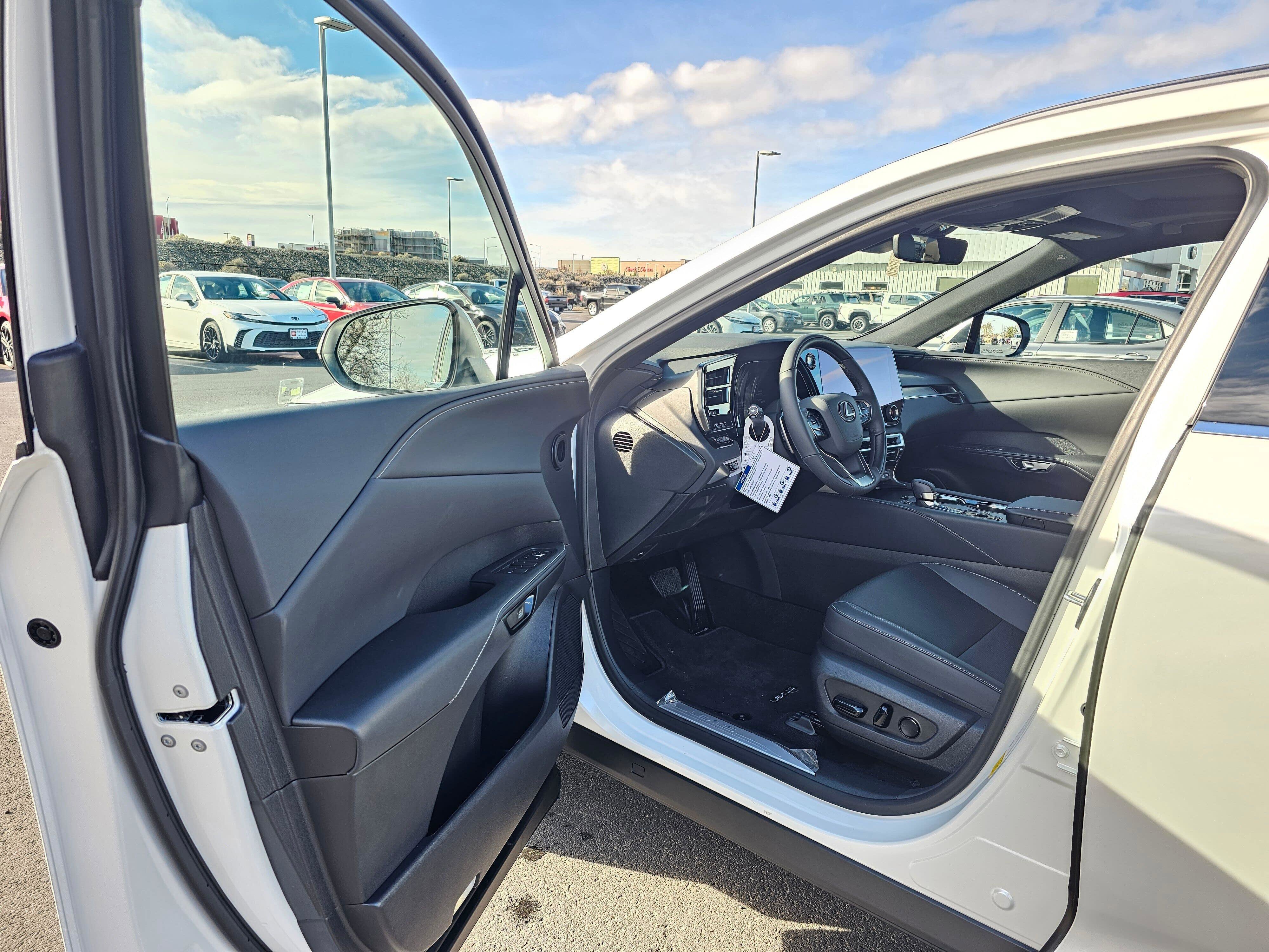 Used 2026 Lexus RX 350 Premium w/ Convenience Package image 18