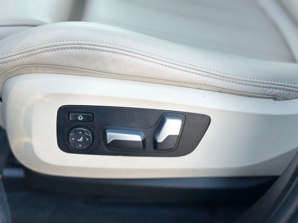 Used 2022 BMW X5 xDrive40i w/ Premium Package image 15