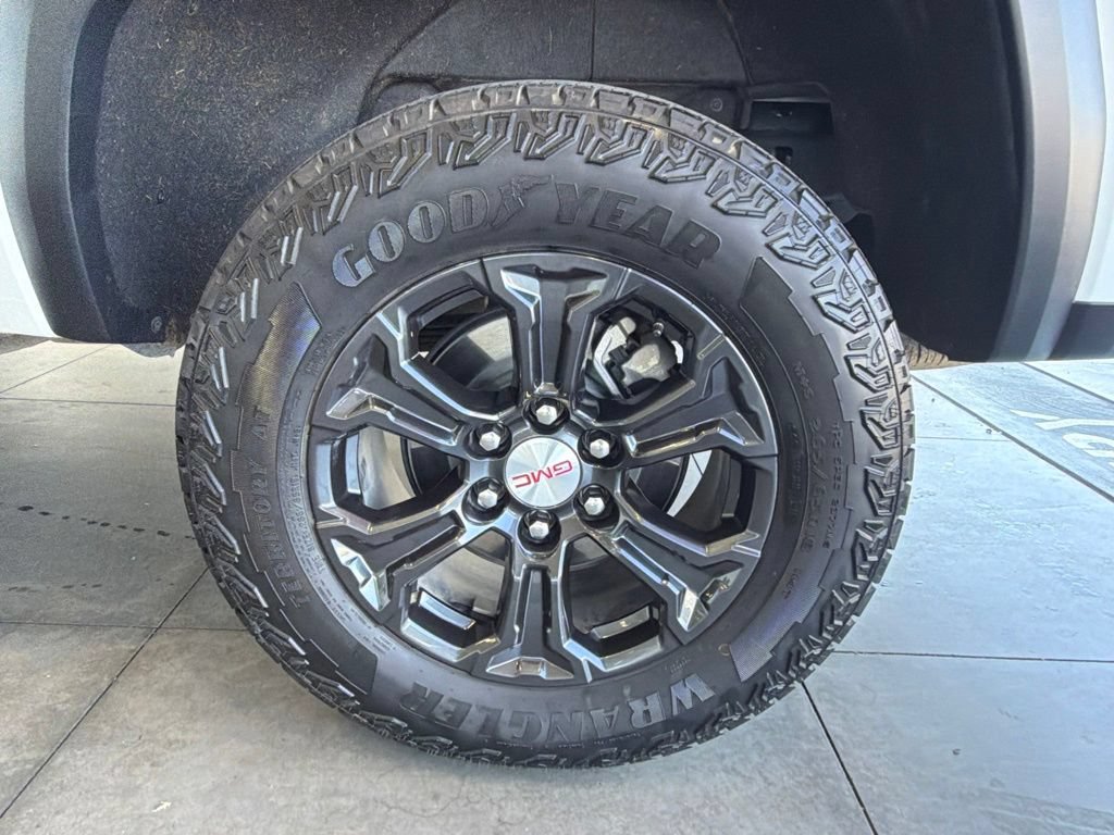 Used 2024 GMC Canyon Elevation w/ Convenience Package RWD image 16
