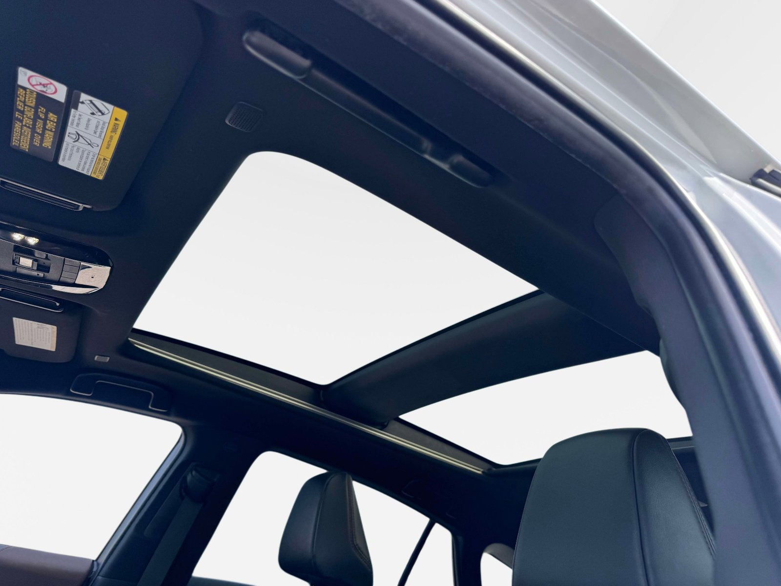 Certified 2023 Toyota Venza Limited AWD/4WD image 24