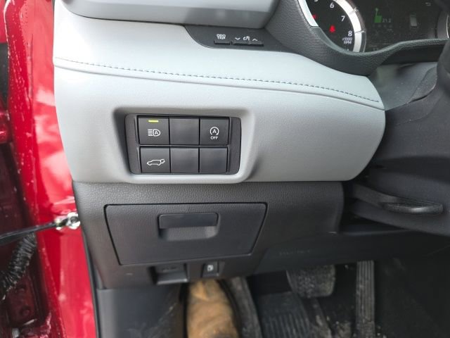 Used 2026 Toyota Highlander XLE image 10