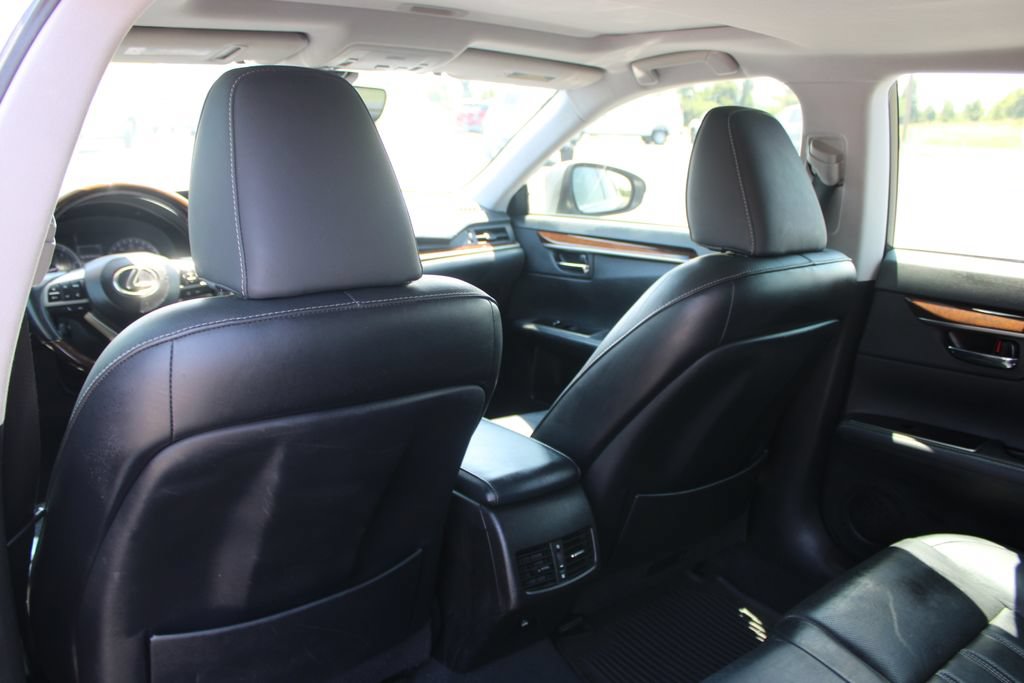 Used 2018 Lexus ES 350 w/ Luxury Package w/Wood Trim FWD image 26