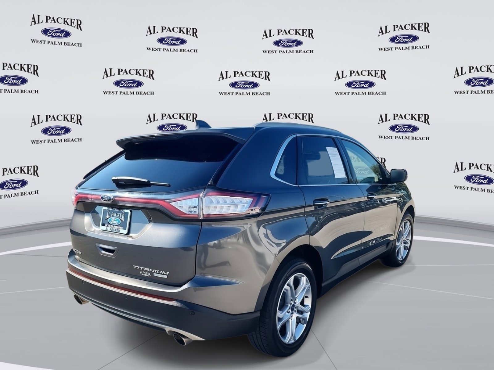 Used 2018 Ford Edge Titanium w/ Technology Package image 5