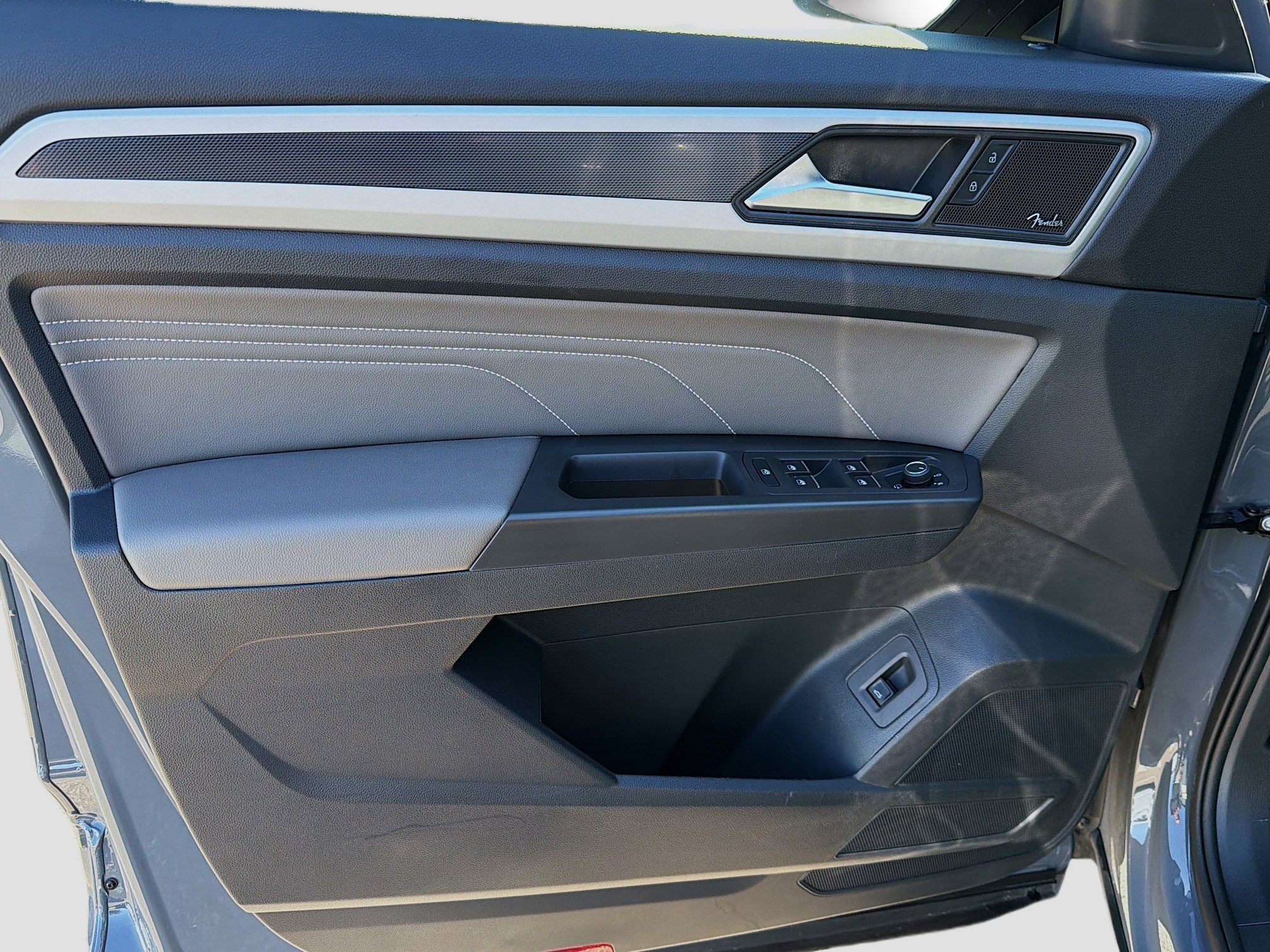 Used 2023 Volkswagen Atlas Cross Sport SEL Premium R-Line image 22