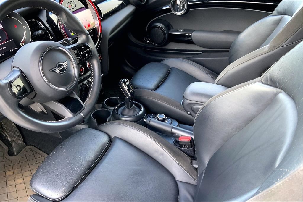 Used 2023 MINI Cooper S w/ Signature Upholstery Package FWD image 17