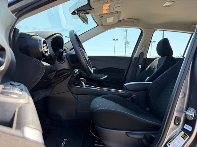 Used 2024 Nissan Kicks SV FWD image 27