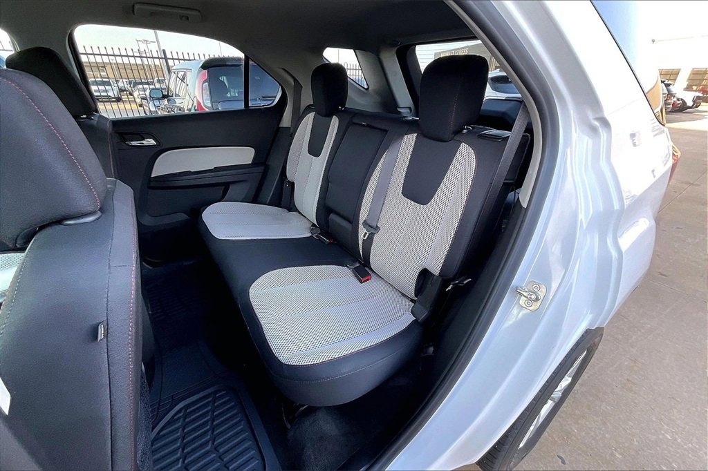 Used 2016 Chevrolet Equinox LT w/ Convenience Package image 26