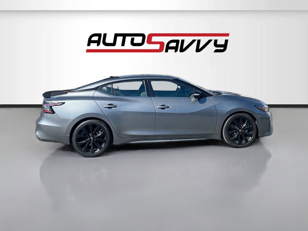 Used 2023 Nissan Maxima SR w/ Sport Mat Group image 8