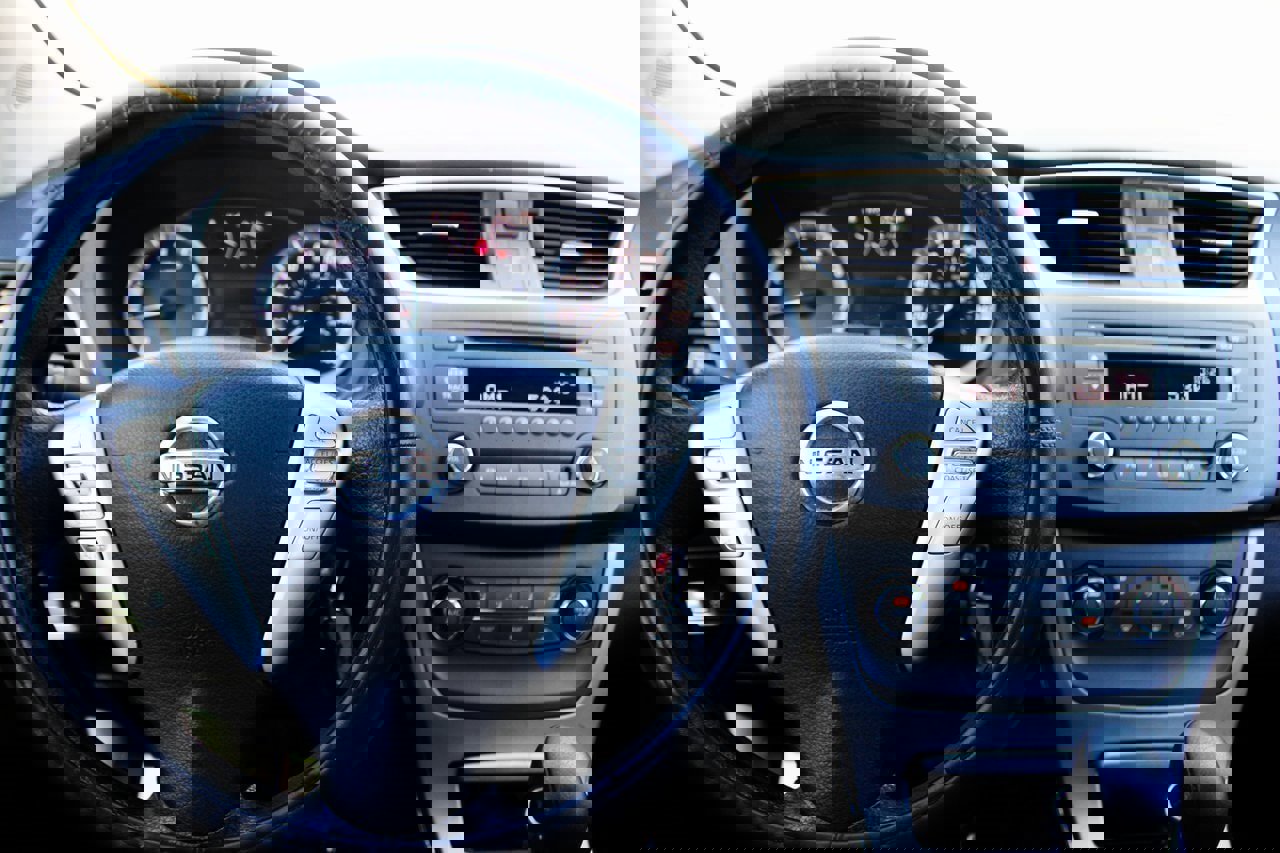 Used 2014 Nissan Sentra SV image 16