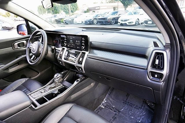 Used 2021 Kia Sorento S FWD image 19
