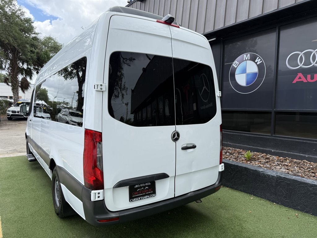 Used 2021 Mercedes-Benz Sprinter 2500 image 4