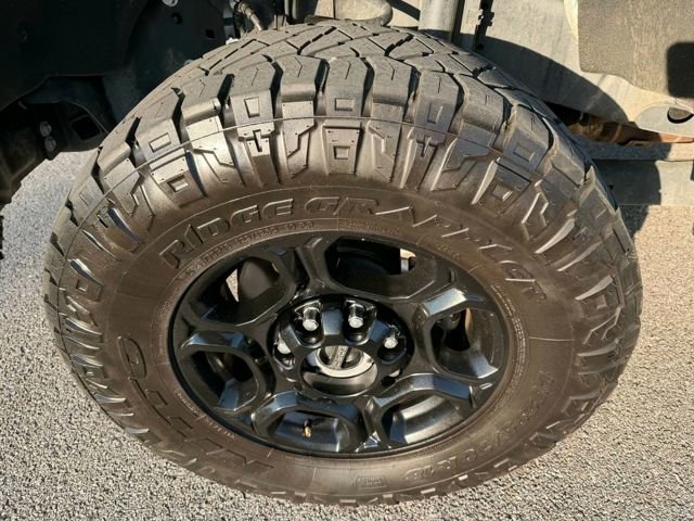 Used 2024 Ford F250 XL w/ STX Appearance Package AWD/4WD image 3