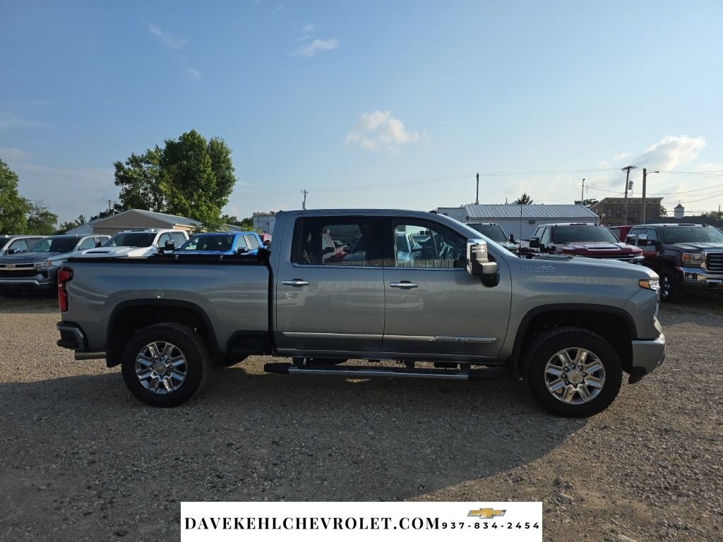 Used 2026 Chevrolet Silverado 2500 High Country w/ High Country Premium Package AWD/4WD image 6