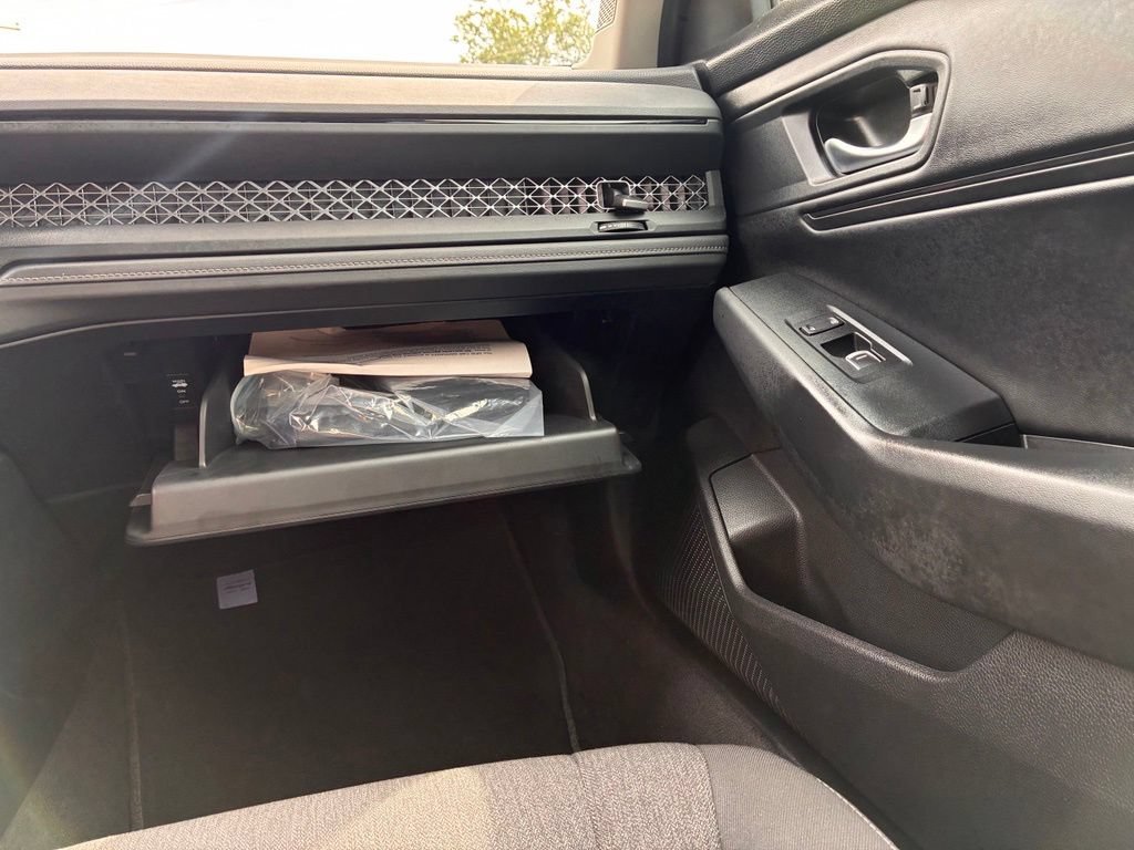 Used 2024 Honda Accord EX image 38