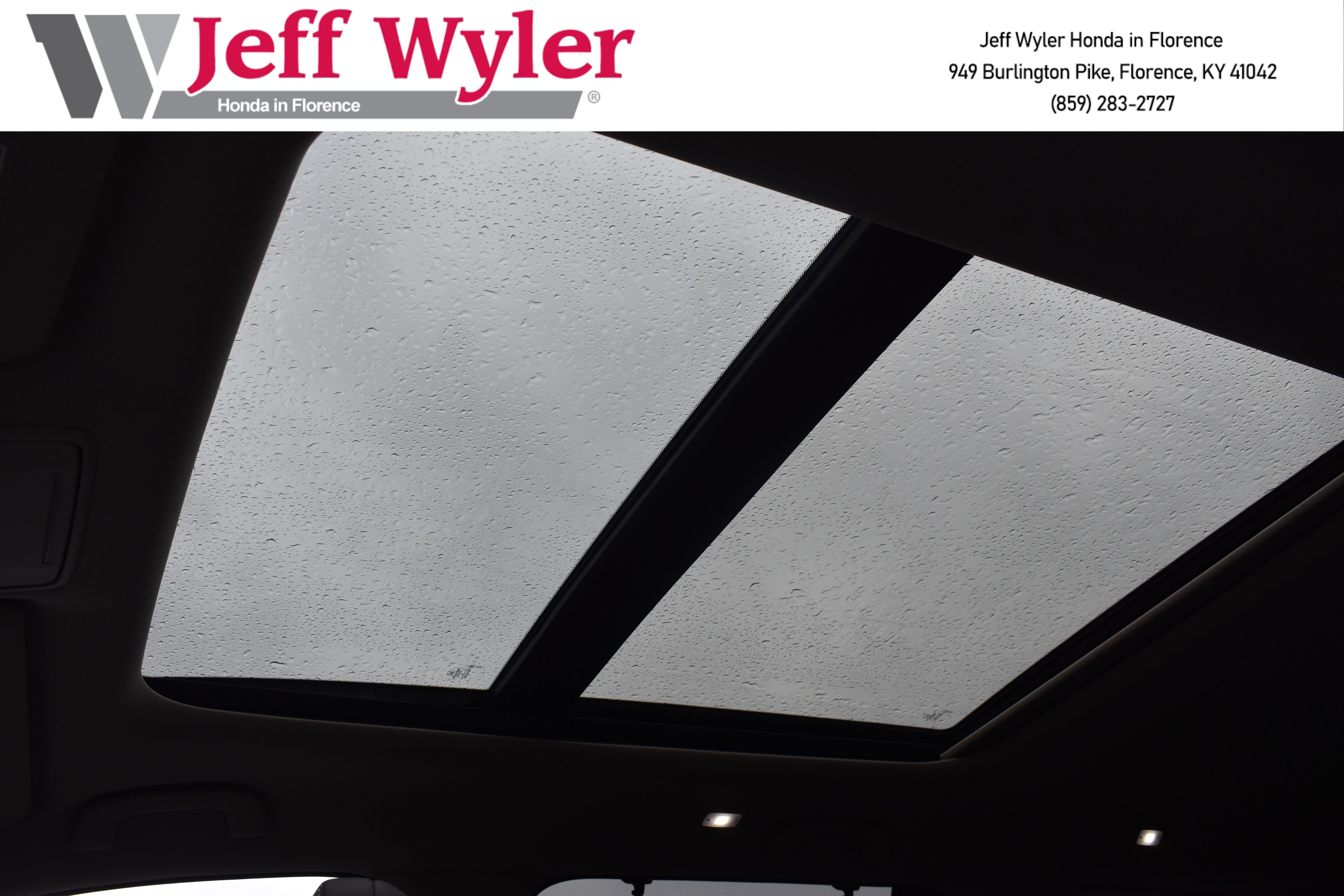 New 2025 Honda Pilot Touring image 30