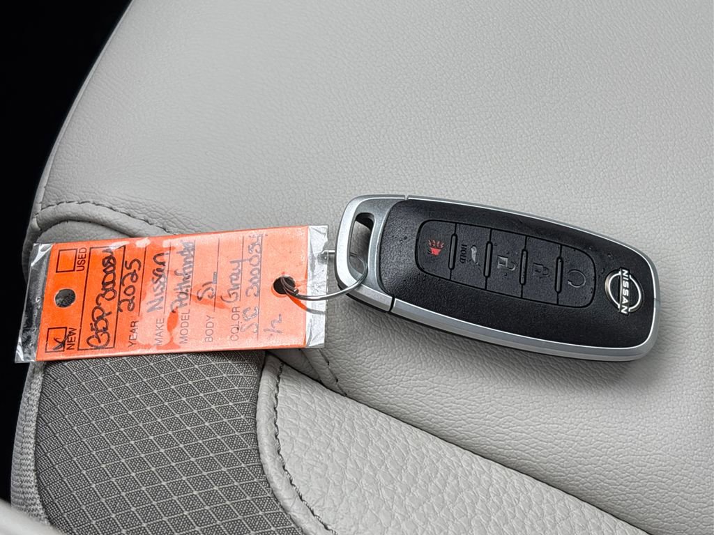 New 2025 Nissan Pathfinder SL image 34