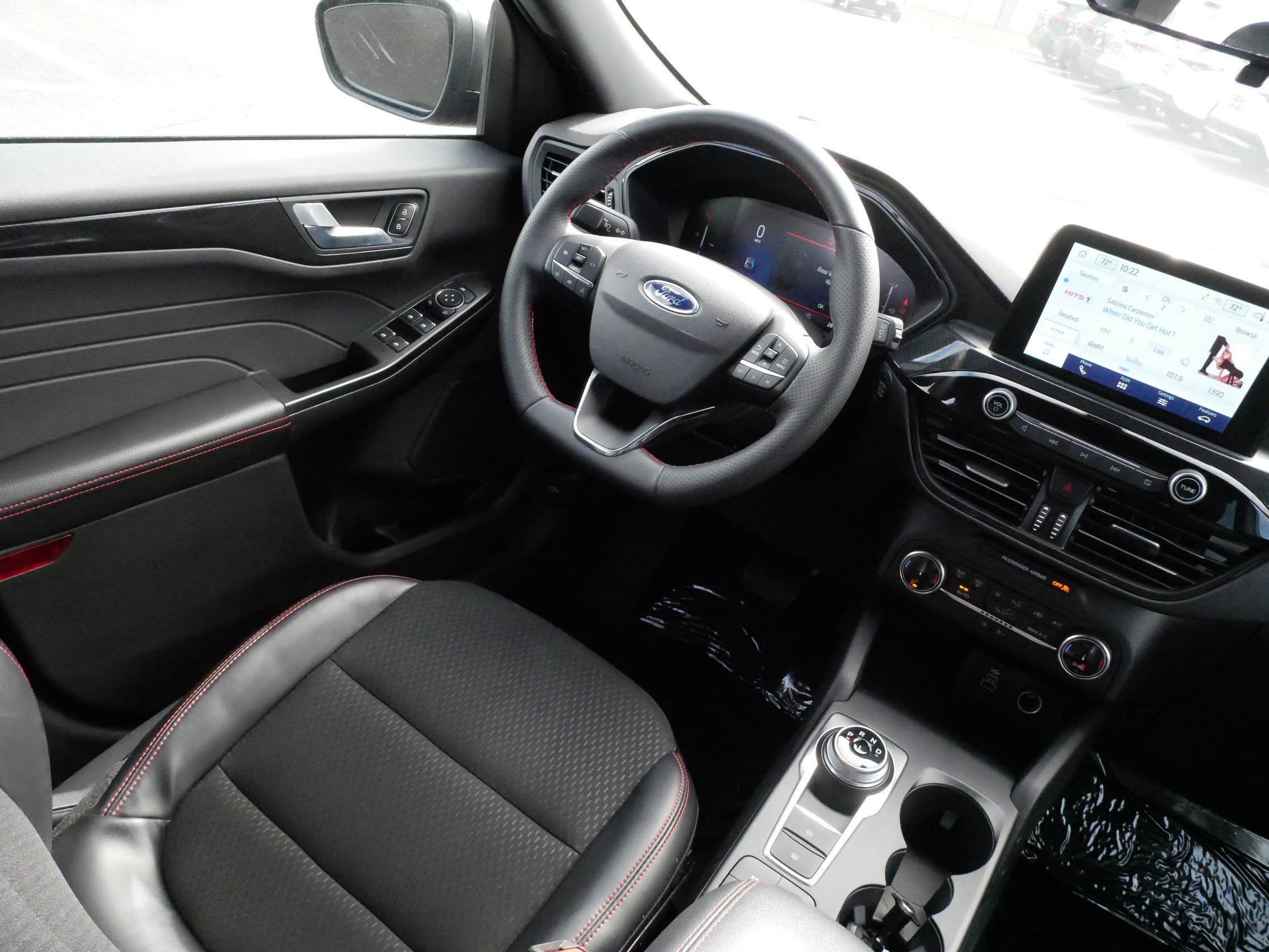 Used 2025 Ford Escape ST-Line AWD/4WD image 9