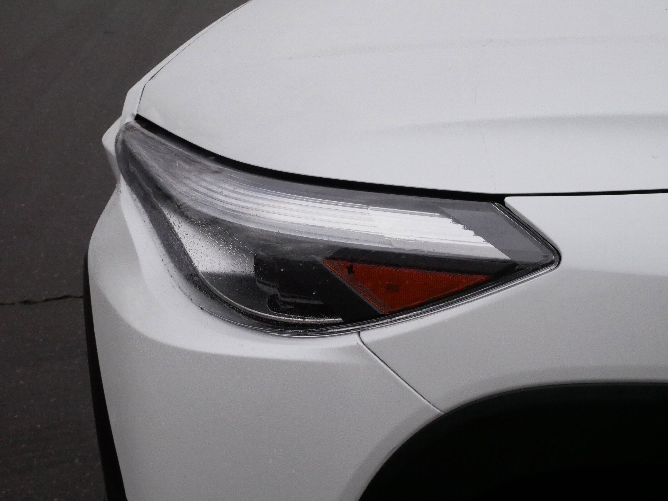 Used 2024 Toyota Corolla Cross XSE w/ Convenience Package image 16