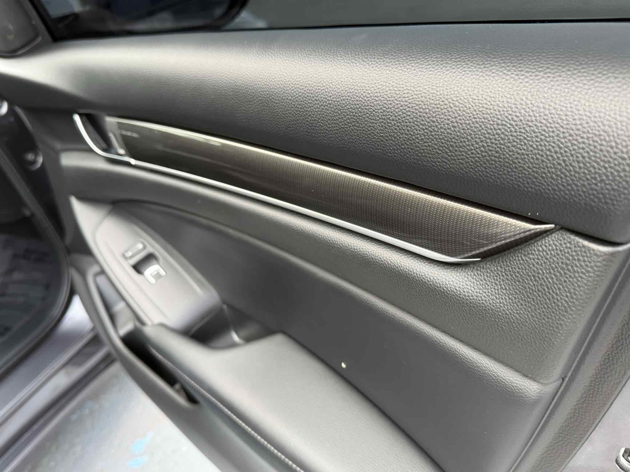 Used 2018 Honda Accord Sport image 33