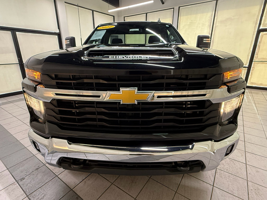 Certified 2024 Chevrolet Silverado 2500 LT w/ Convenience Package AWD/4WD image 11