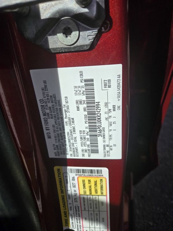 Used 2019 Ford Fusion SE image 27