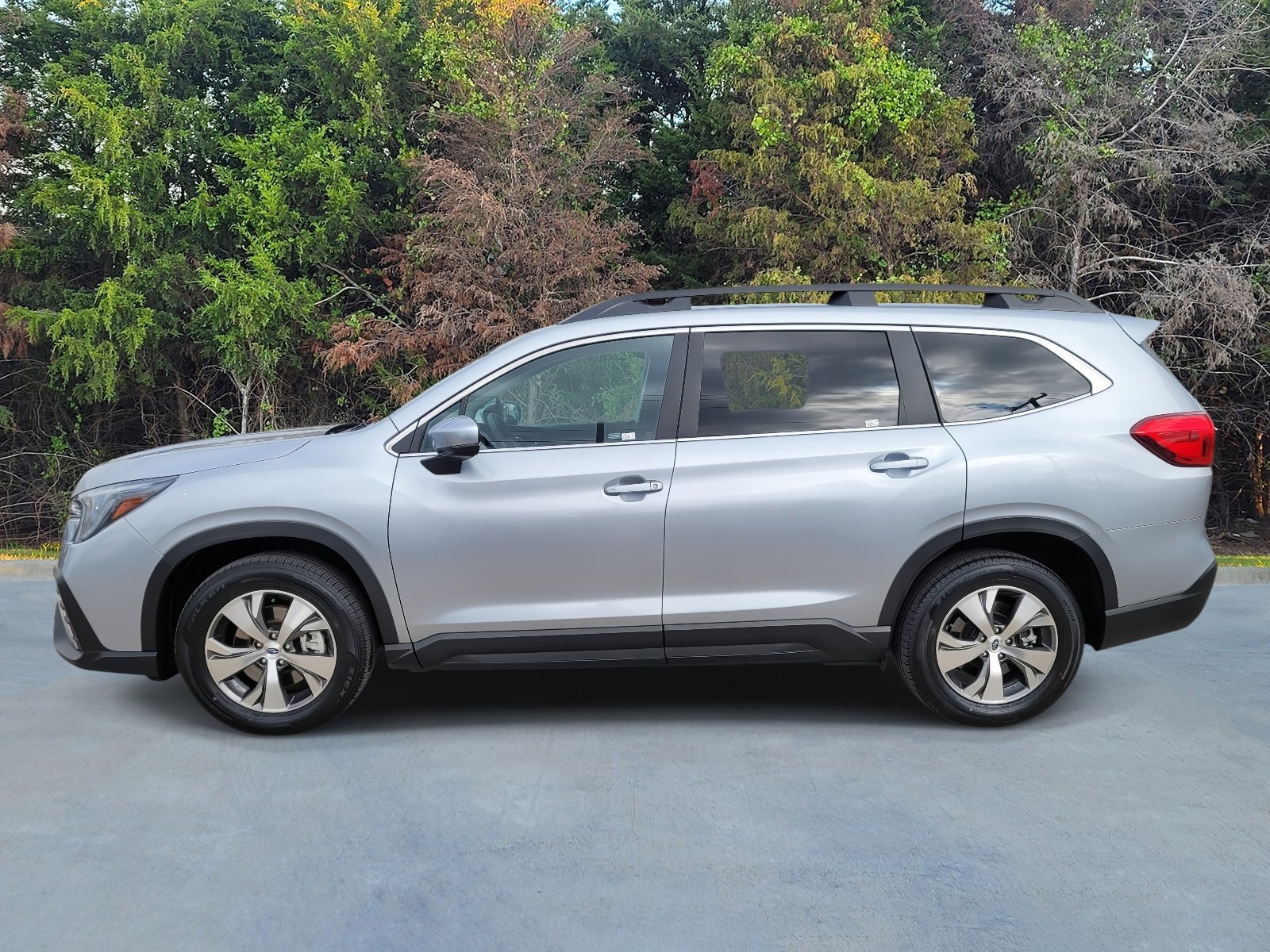 Certified 2025 Subaru Ascent Premium image 22