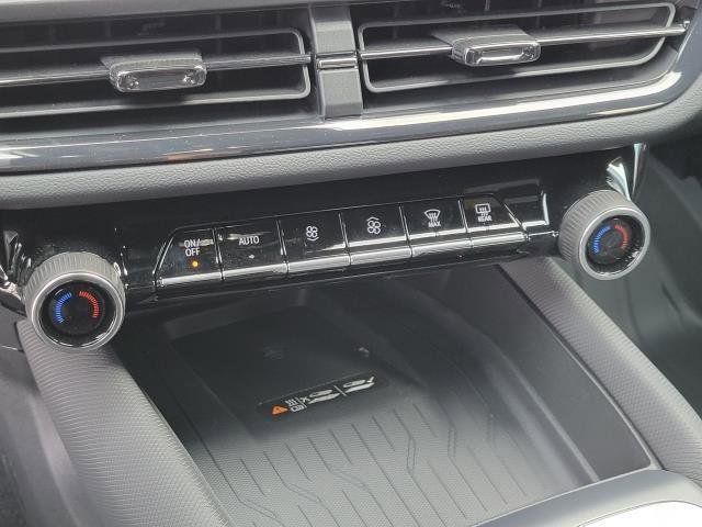 New 2026 Chevrolet Equinox EV RS w/ Convenience Package II image 18