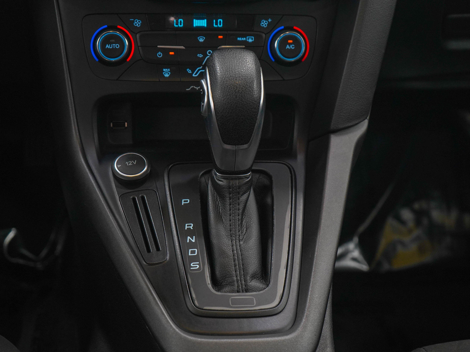 Used 2017 Ford Focus SEL w/ Interior Protection Package FWD image 19