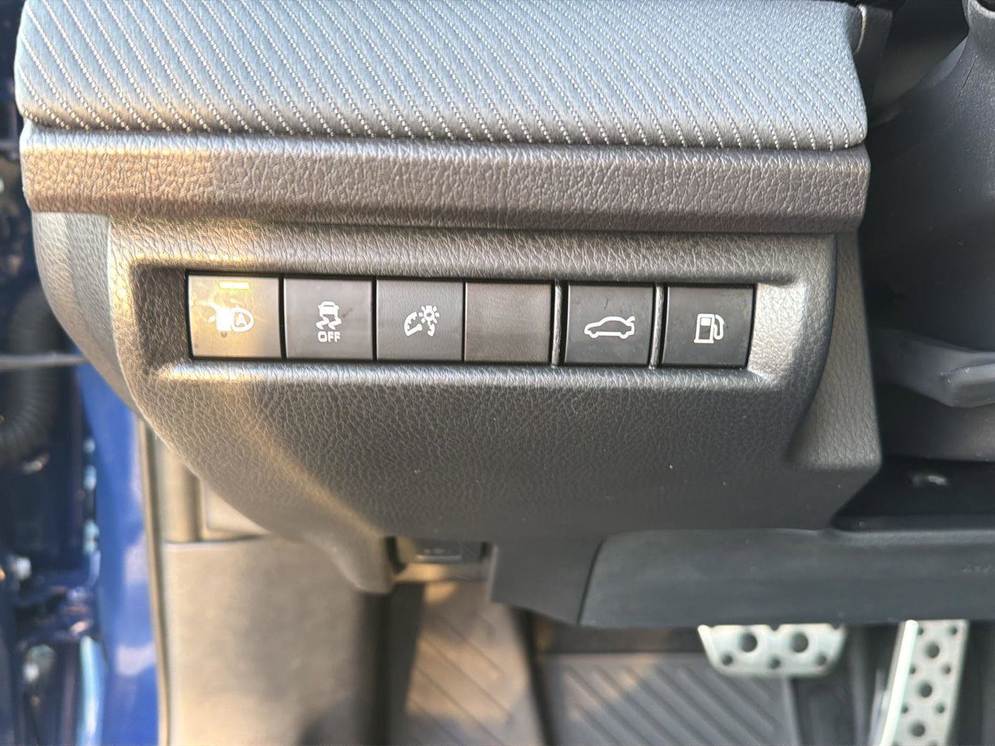 Certified 2025 Toyota Camry SE w/ Multimedia Upgrade Package FWD image 19