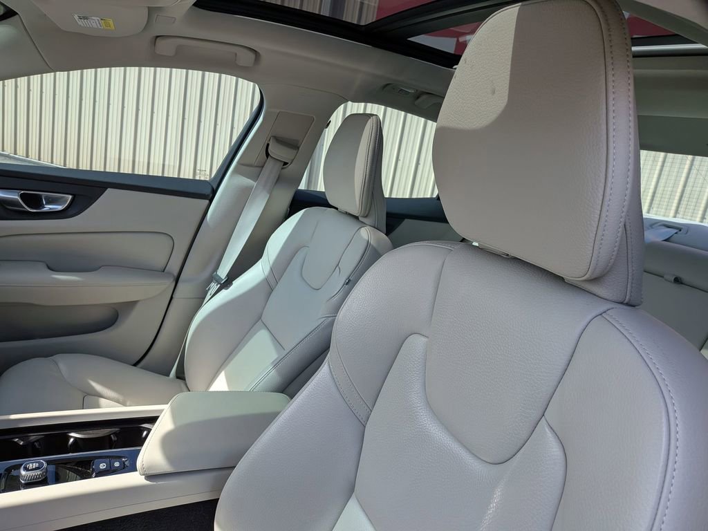 Used 2024 Volvo S60 B5 Plus w/ Climate Package FWD image 12