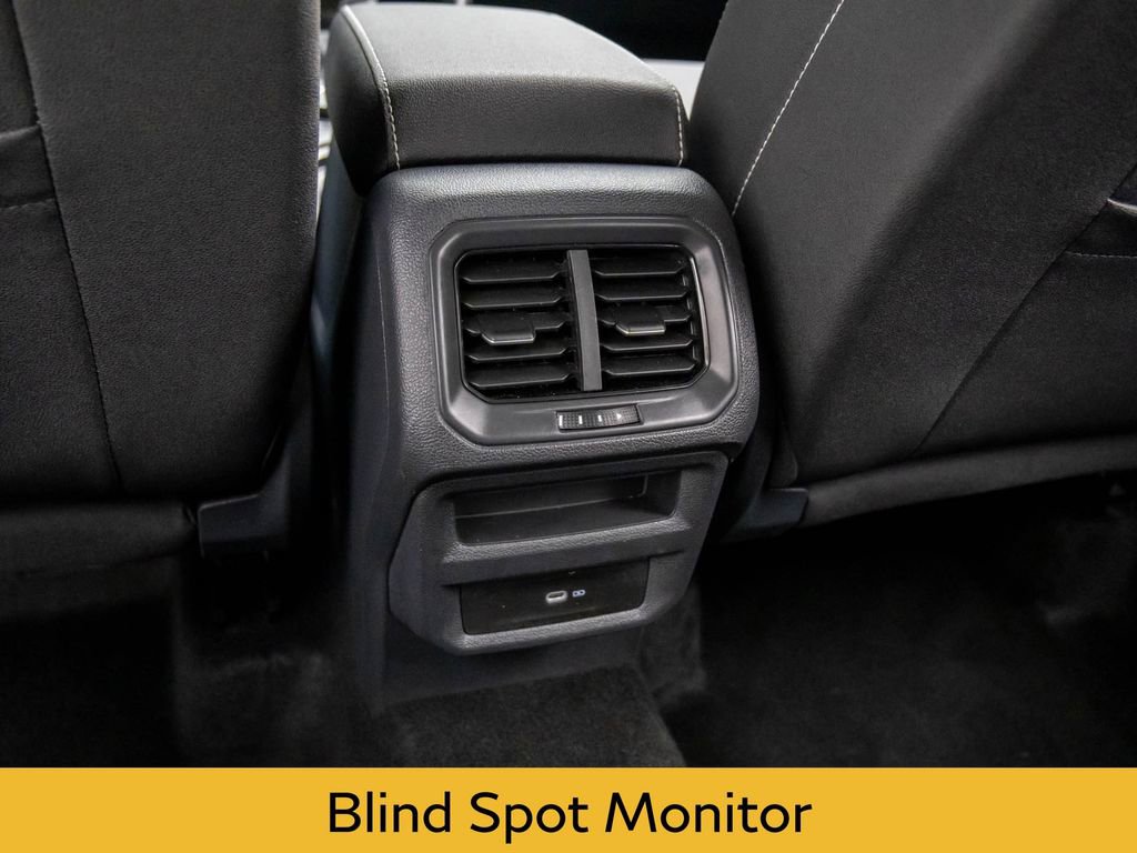 Used 2024 Volkswagen Taos SE image 20