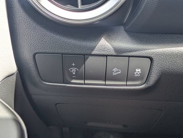 Used 2023 Hyundai Kona Limited FWD image 27