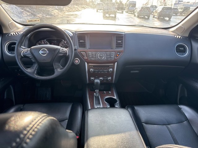 Used 2019 Nissan Pathfinder Platinum image 20