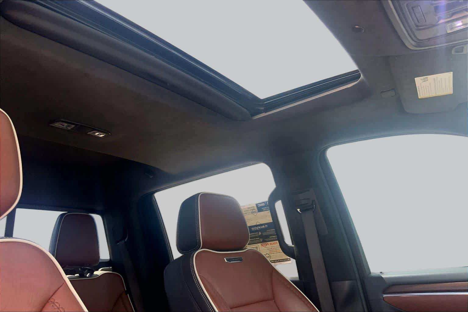 Certified 2025 GMC Sierra 2500 Denali Ultimate AWD/4WD image 14
